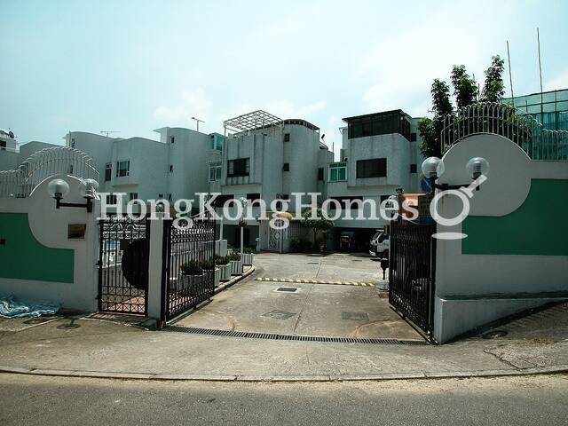 Main Entrance, Carpark Entrance