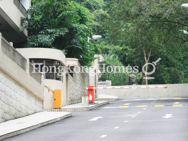 Pearl Gardens Property In Mid levels West HongKongHomes Pearl Gardens Property In Mid levels West HongKongHomes