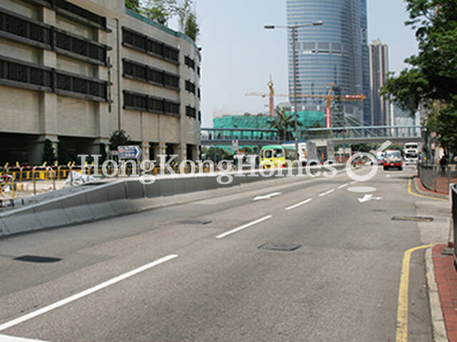 Nearby Road - Yeung Uk Road